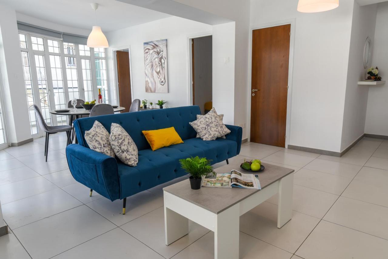 Jana'S 2-Br Apartment In Ларнака Экстерьер фото